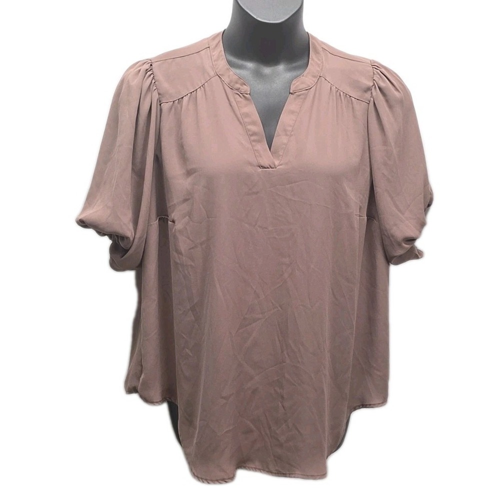Torrid Harper Taupe Pullover Blouse Puff Short Sleeve V Neck Career Top sz 1